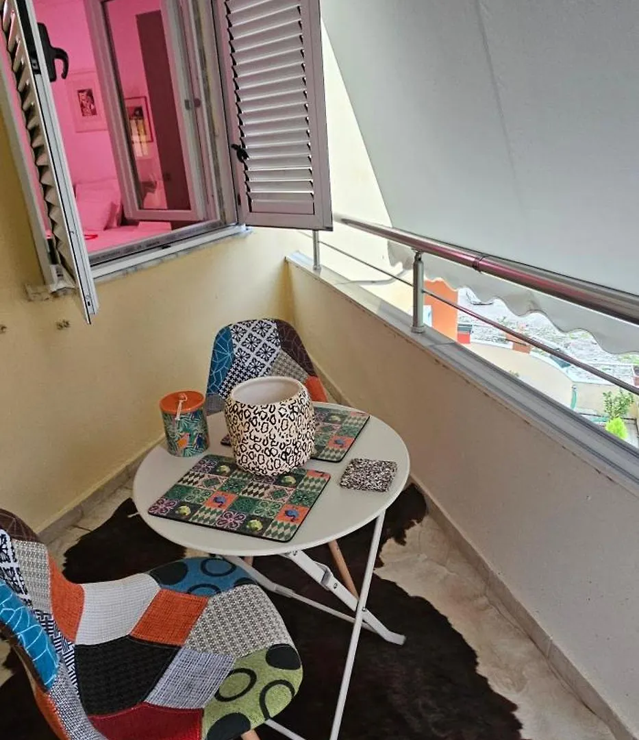 Apartament Ilia Polisi i Vogel Albania